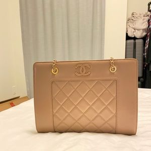 CHANEL Quilted Mademoiselle Vintage Shopping Tote